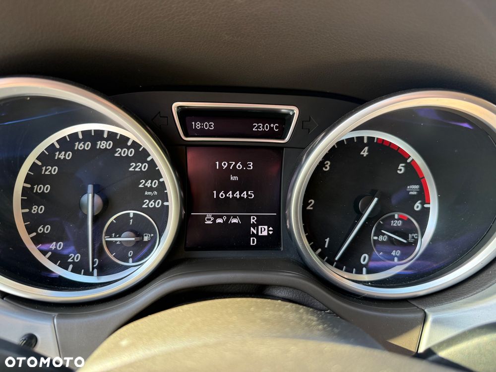 Mercedes-Benz ML 350 BlueTEC 4-Matic - 21