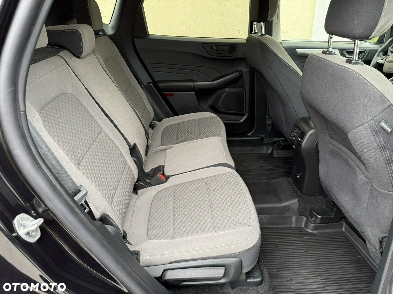 Ford Escape - 8
