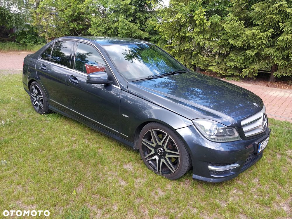 Mercedes-Benz Klasa C 250 (BlueTEC) d 4Matic 7G-TRONIC AMG Line - 2