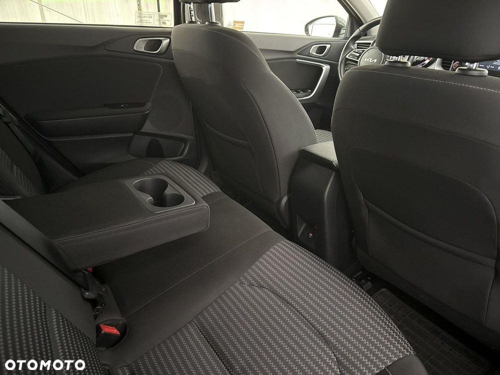 Kia Ceed - 23