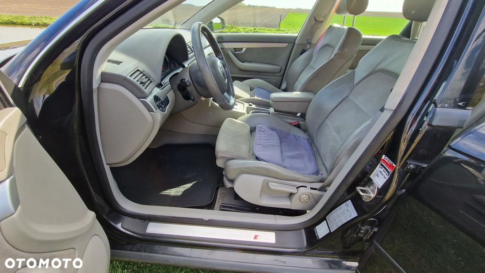 Audi A4 Limousine 2.0 T FSI multitronic - 33