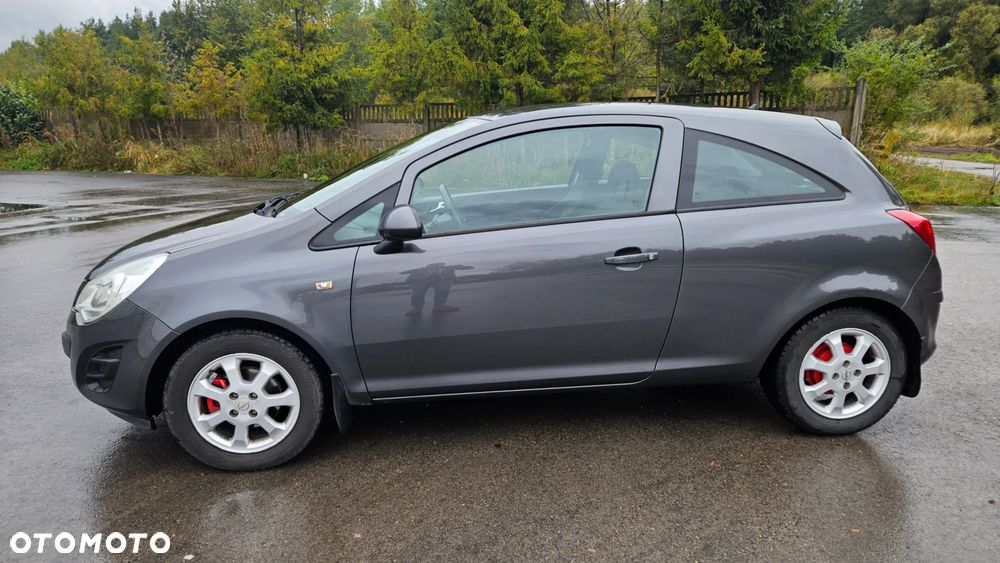 Opel Corsa 1.2 16V Essentia - 12