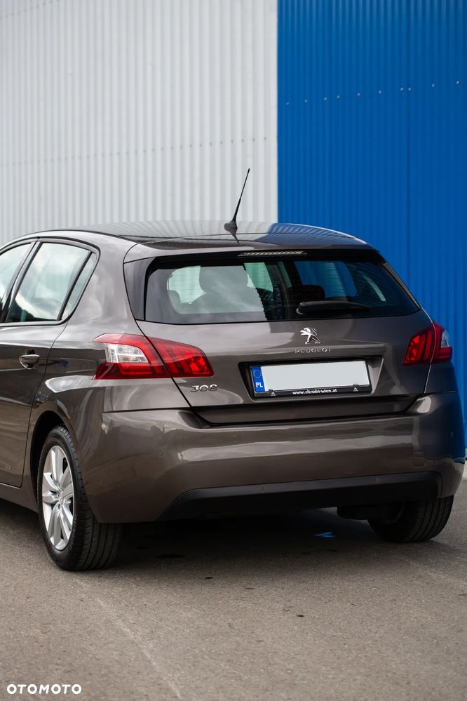 Peugeot 308 125 THP Allure - 8