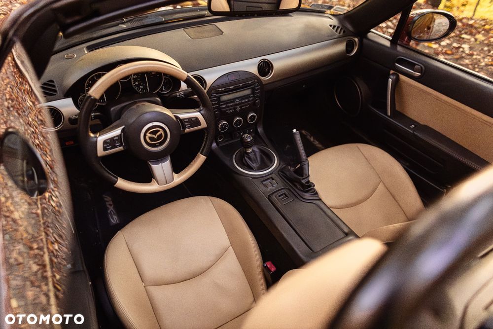 Mazda MX-5 2.0 Sport - 24