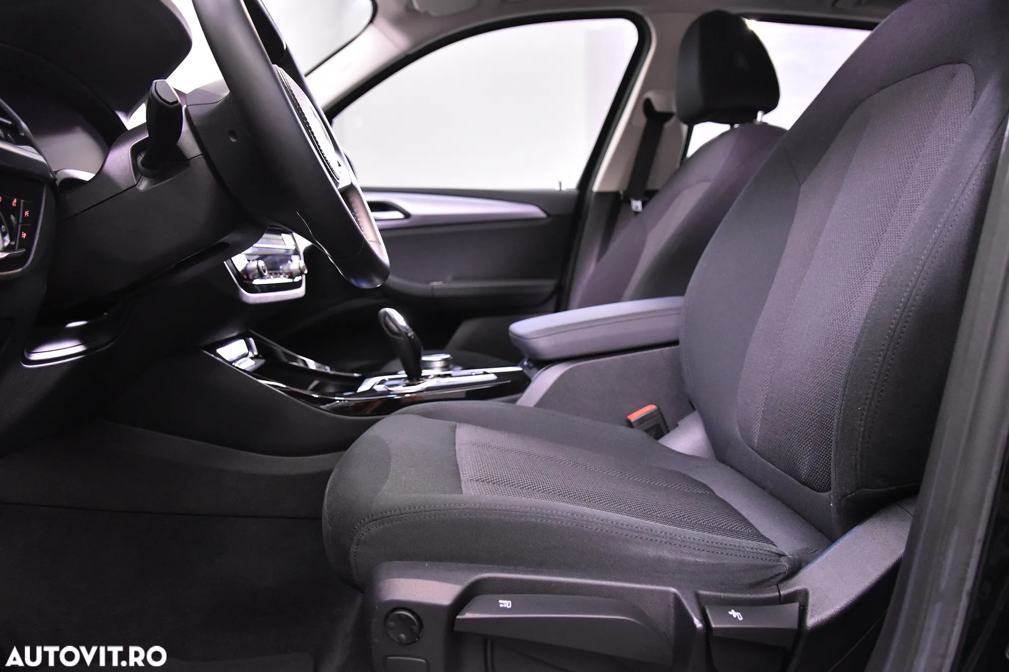 BMW X3 xDrive30i AT - 23