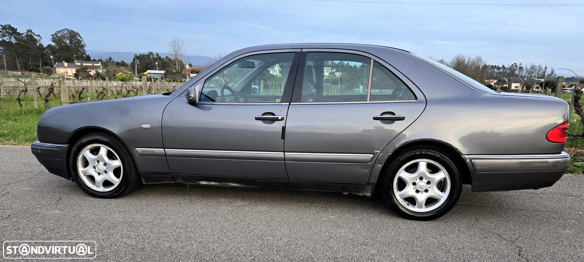 Mercedes-Benz E 220 - 10