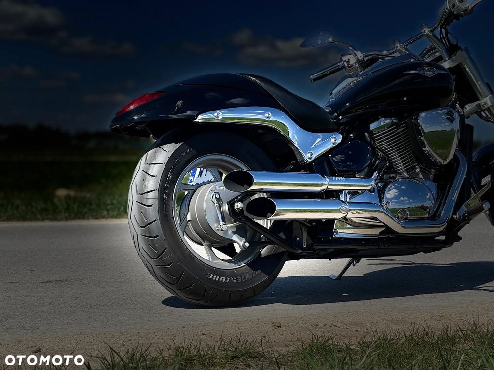 Suzuki Intruder - 5