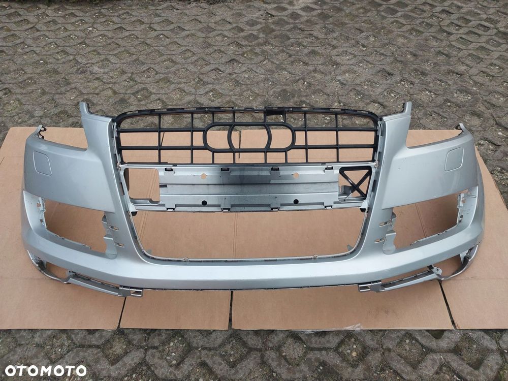 zderzak przód audi q7 4l spryski oryginał
