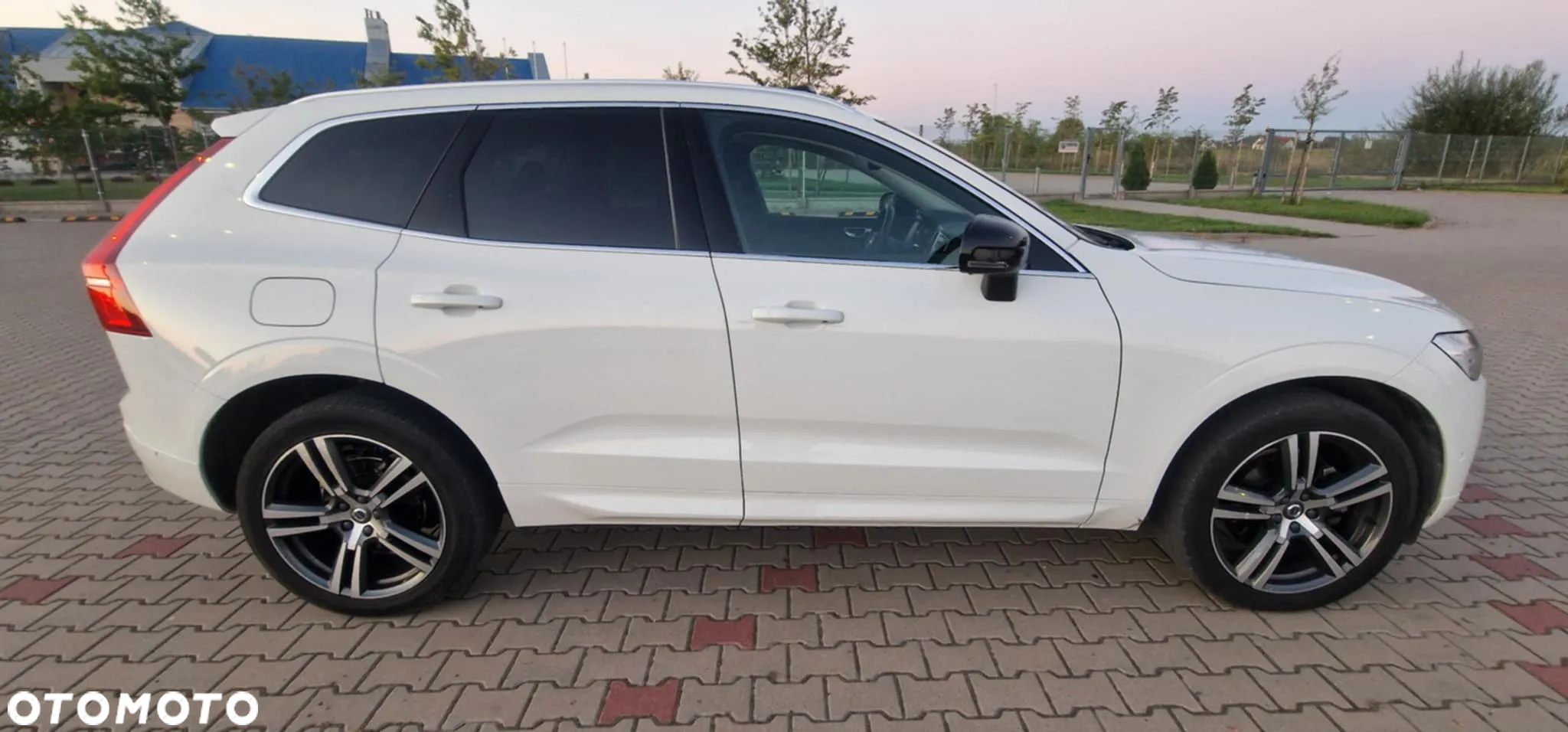 Volvo XC 60 T5 AWD Momentum - 3