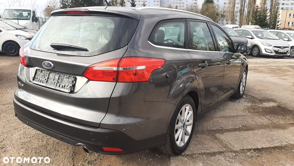 Ford Focus 2.0 TDCi Titanium ASS - 4