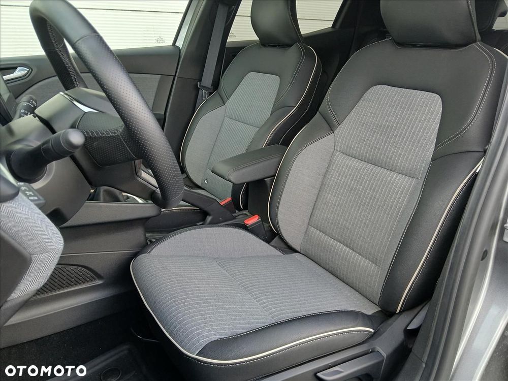 Renault Clio - 24