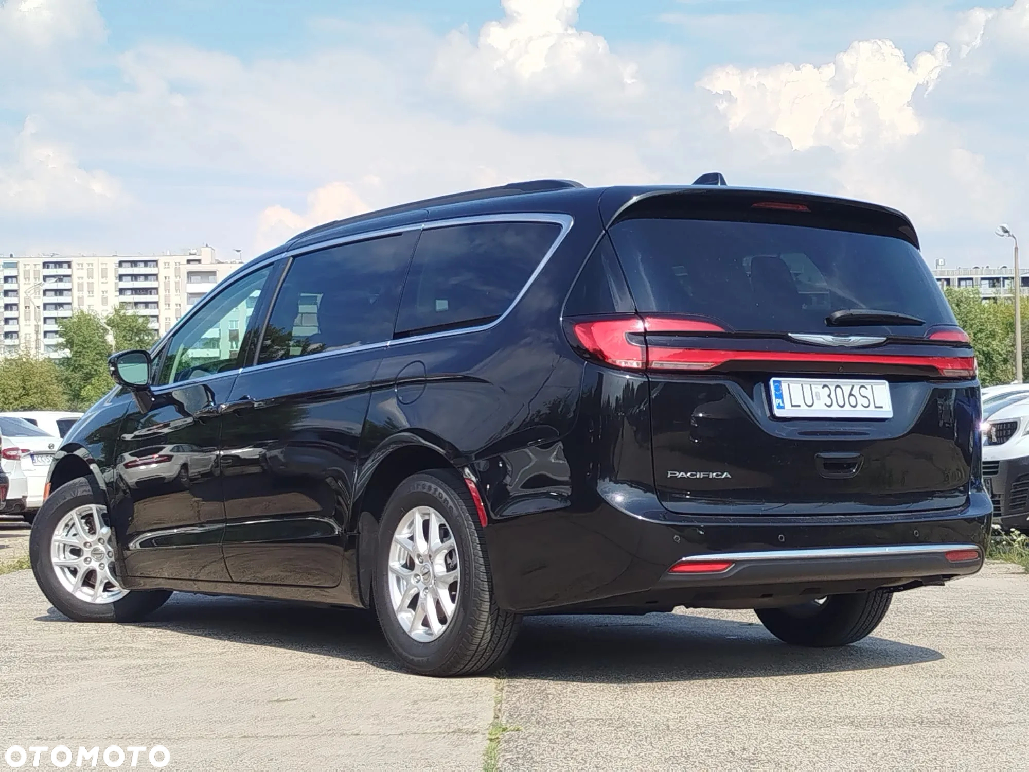 Chrysler Pacifica - 34
