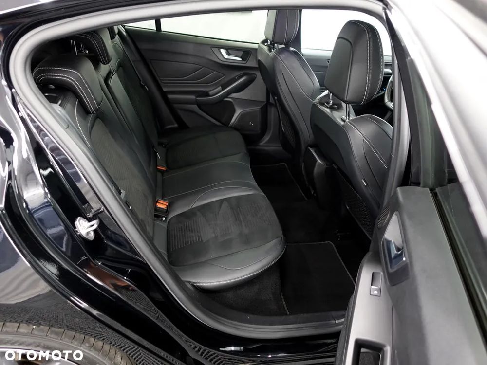 Ford Focus 2.0 EcoBlue ST - 9