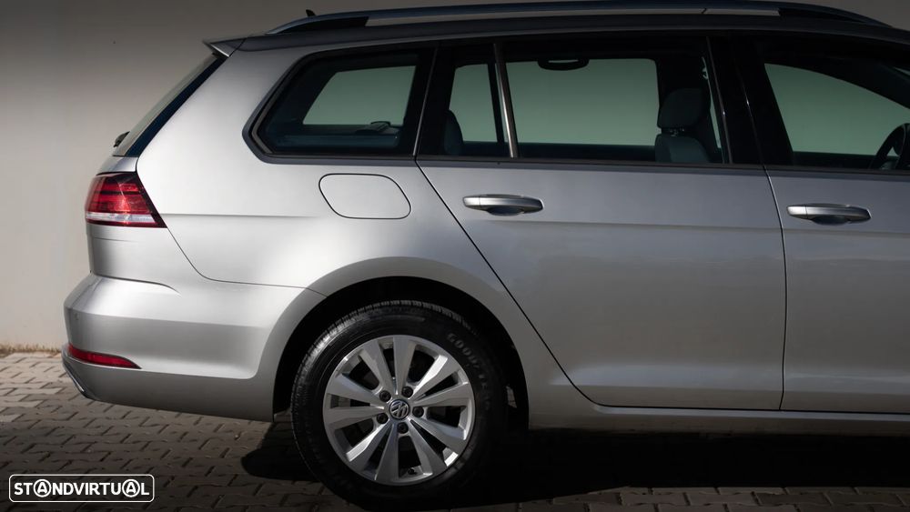 VW Golf Variant 1.6 TDi Confortline - 8