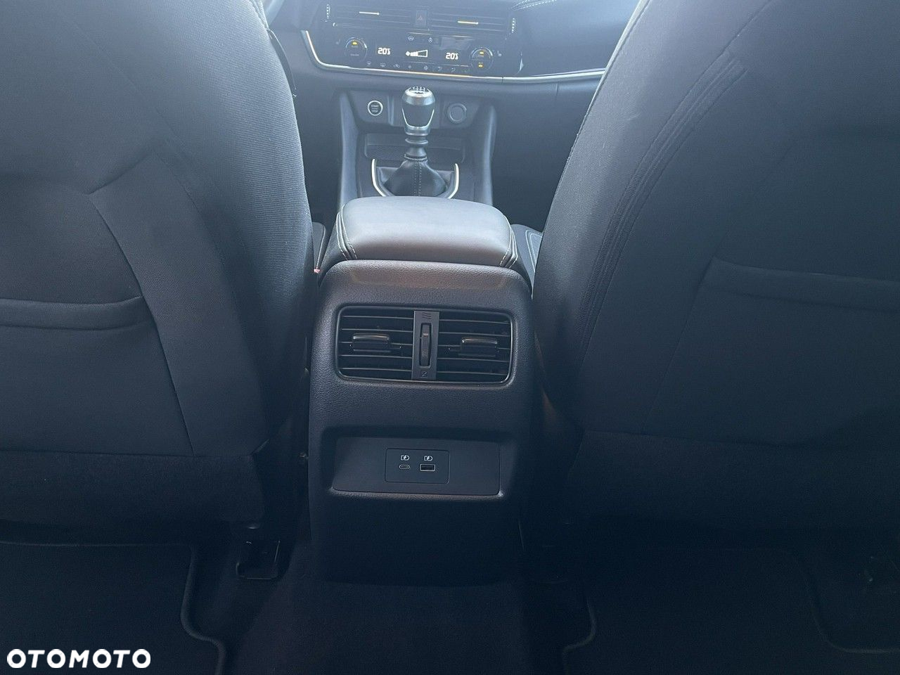 Nissan Qashqai - 24
