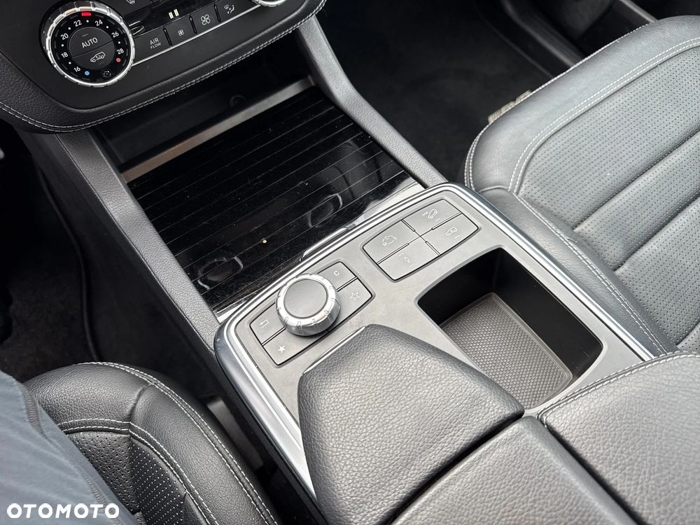 Mercedes-Benz ML 63 AMG 4Matic AMG SPEEDSHIFT 7G-TRONIC - 20