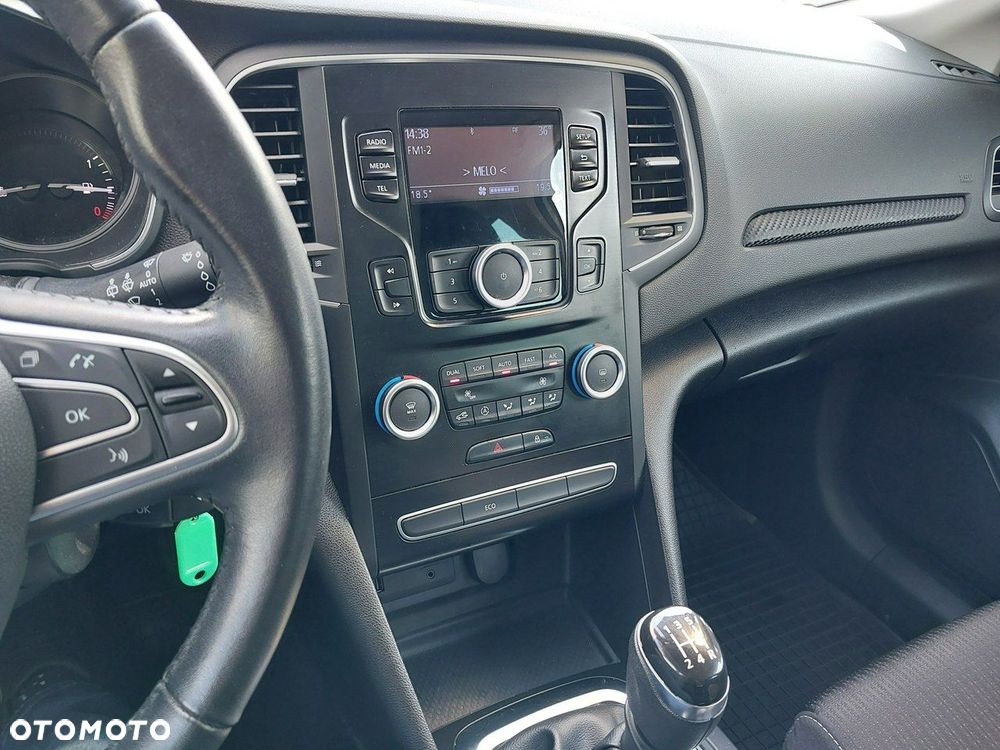 Renault Megane 1.6 SCe Zen - 21
