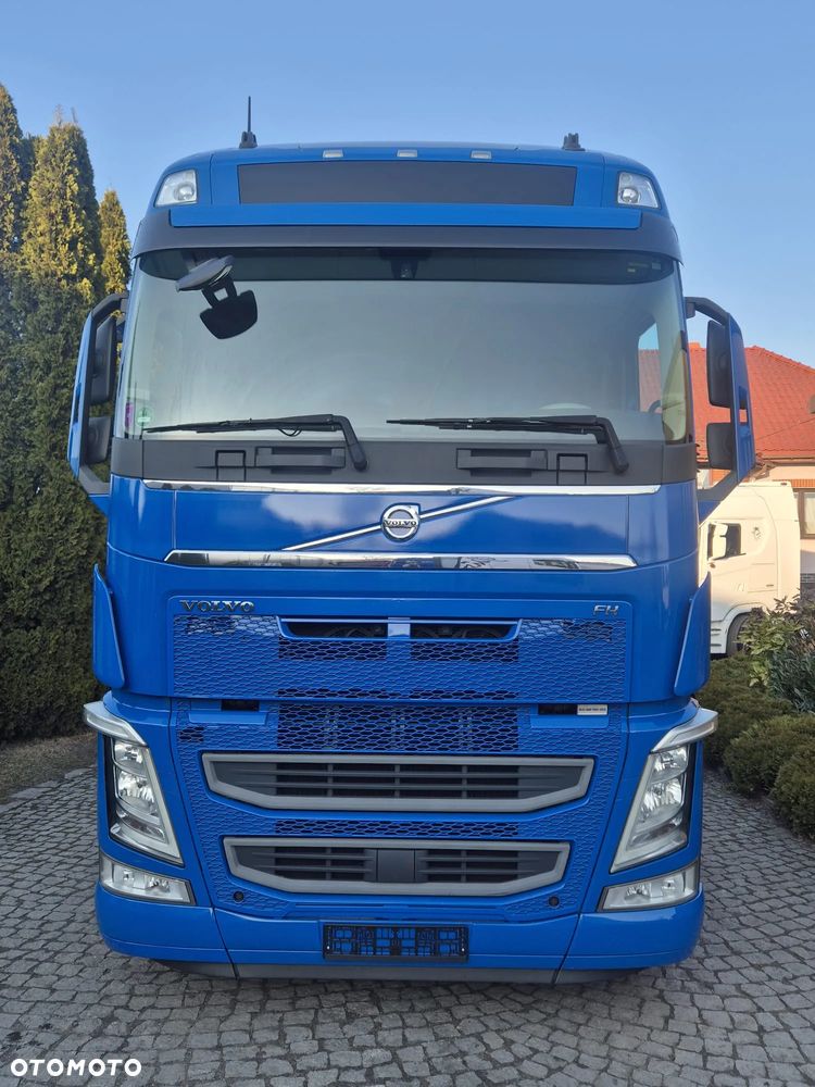 Volvo FH GLOBETROTTER - 2