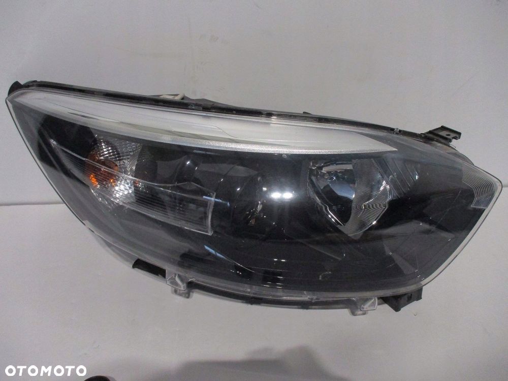 LAMPA RENAULT CAPTUR PRAWA S.M - 1