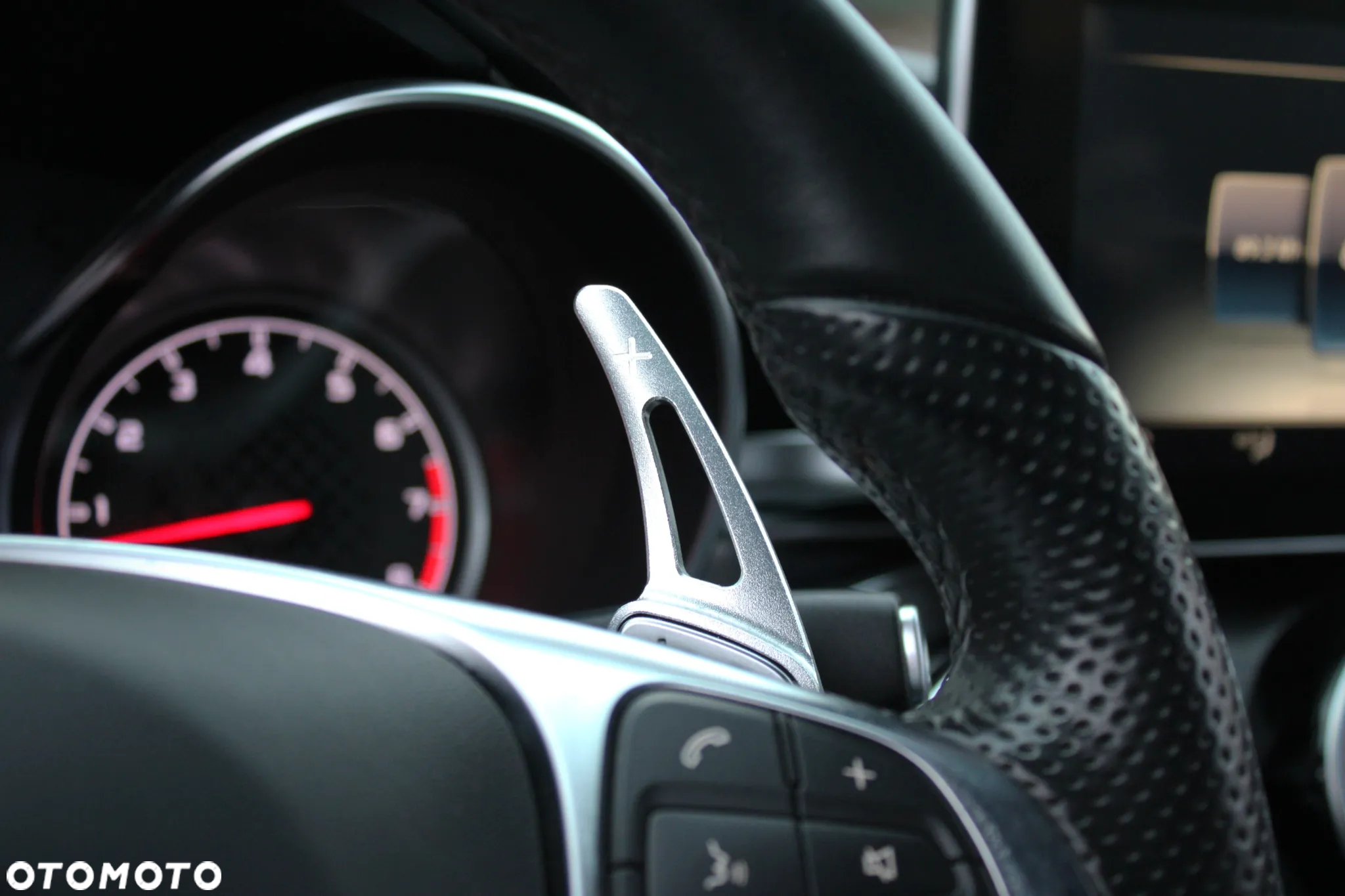Mercedes-Benz Klasa C 450 AMG 4Matic 7G-TRONIC - 32