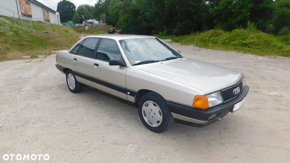 Audi 100 1.8 E - 14