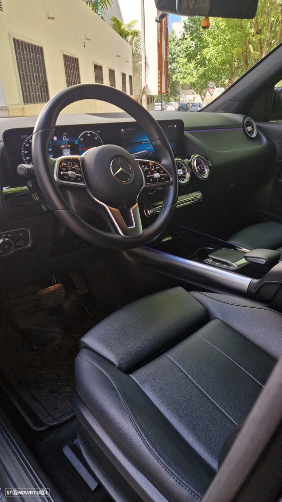 Mercedes-Benz EQA 300 4Matic AMG Line - 3