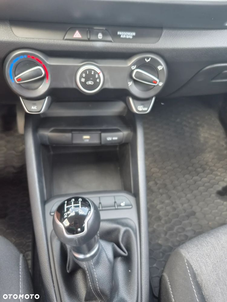 Kia Stonic 1.2 M - 14
