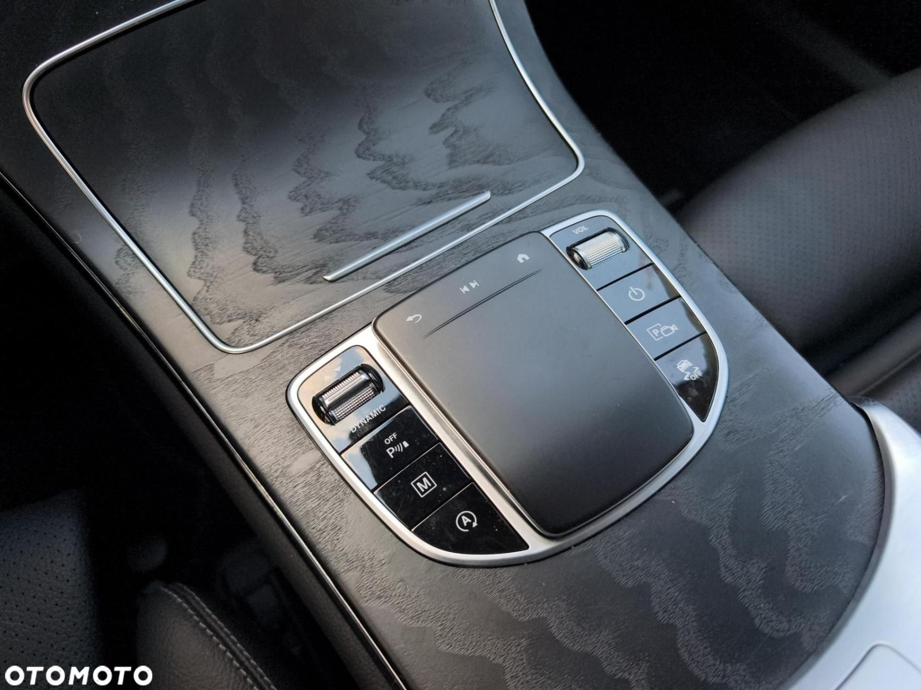 Mercedes-Benz GLC - 18