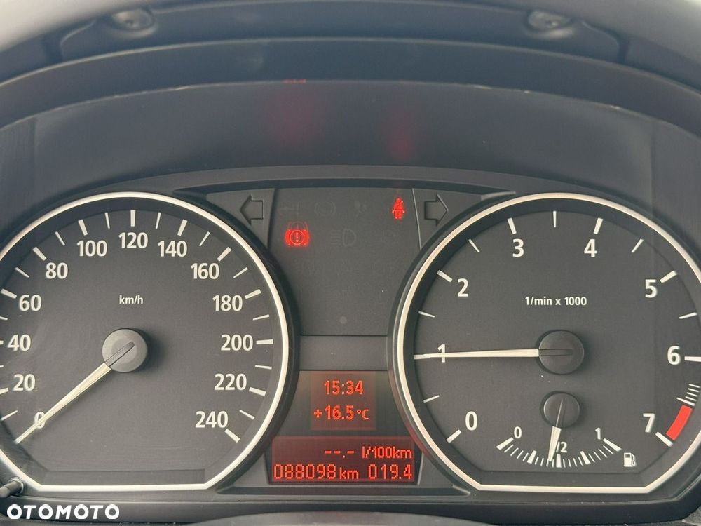 BMW Seria 1 116i - 15