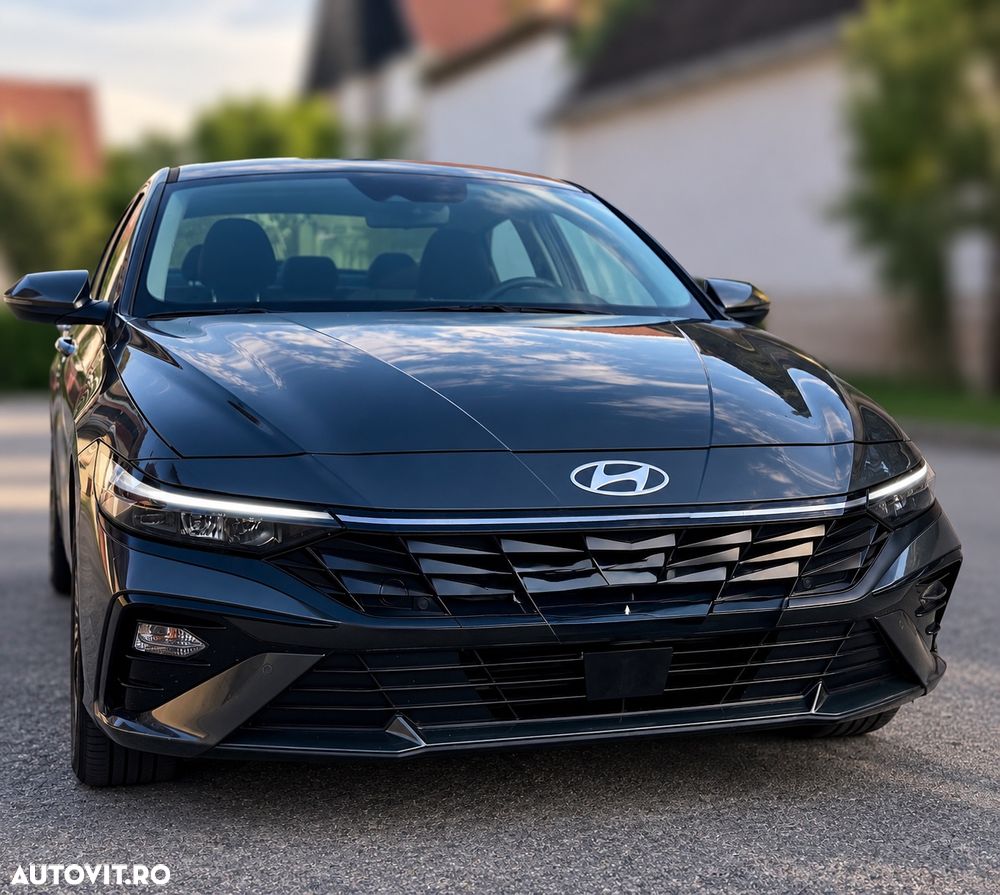 Hyundai Elantra 1.6 l 123 CP CVT Highway - 1