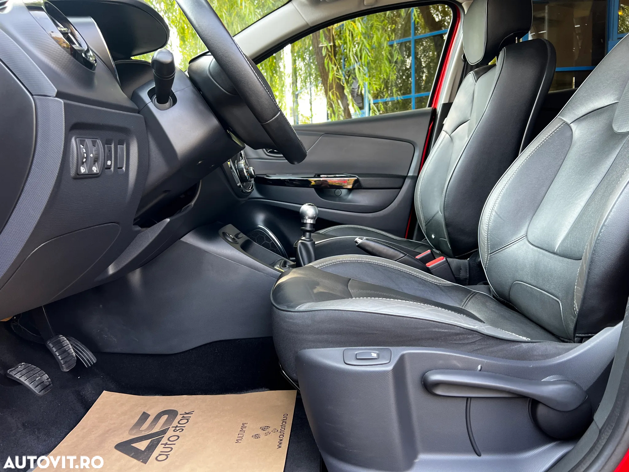 Renault Captur ENERGY dCi 110 Intens - 17