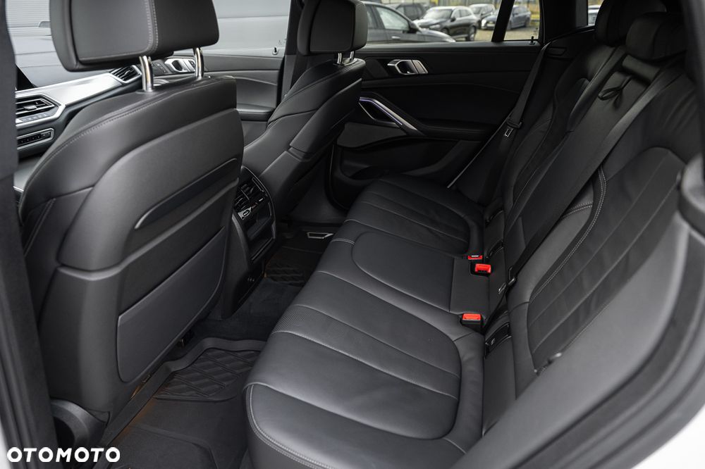 BMW X6M - 35
