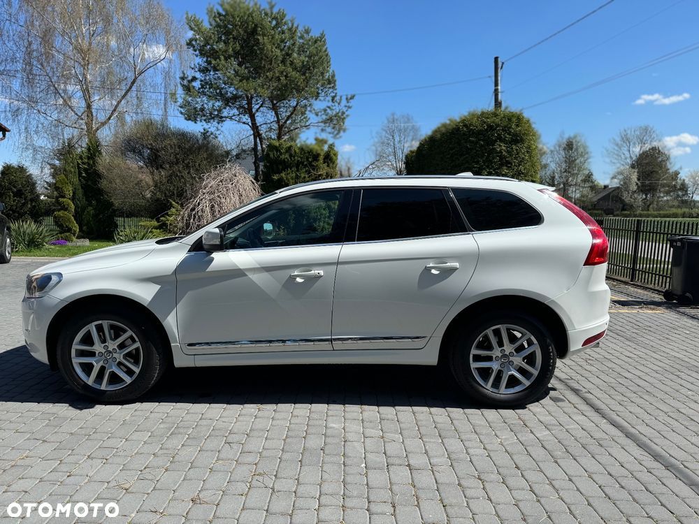 Volvo XC 60 D3 Drive-E Momentum - 10