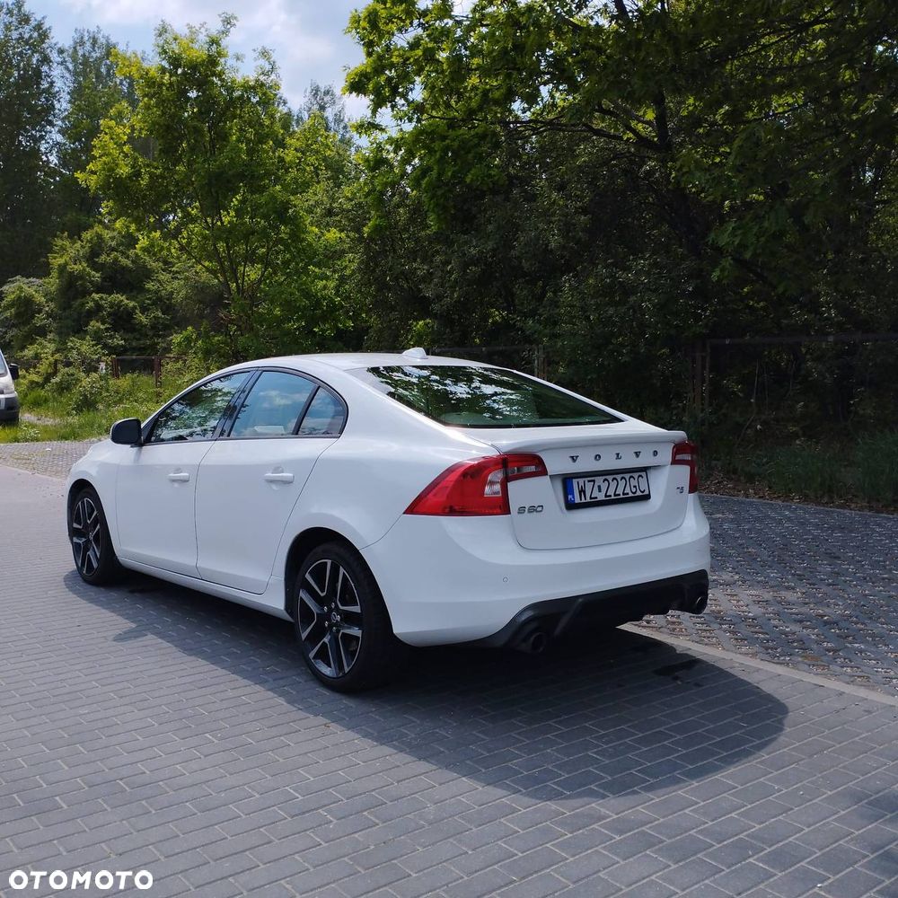 Volvo S60 T5 Drive-E Summum - 4