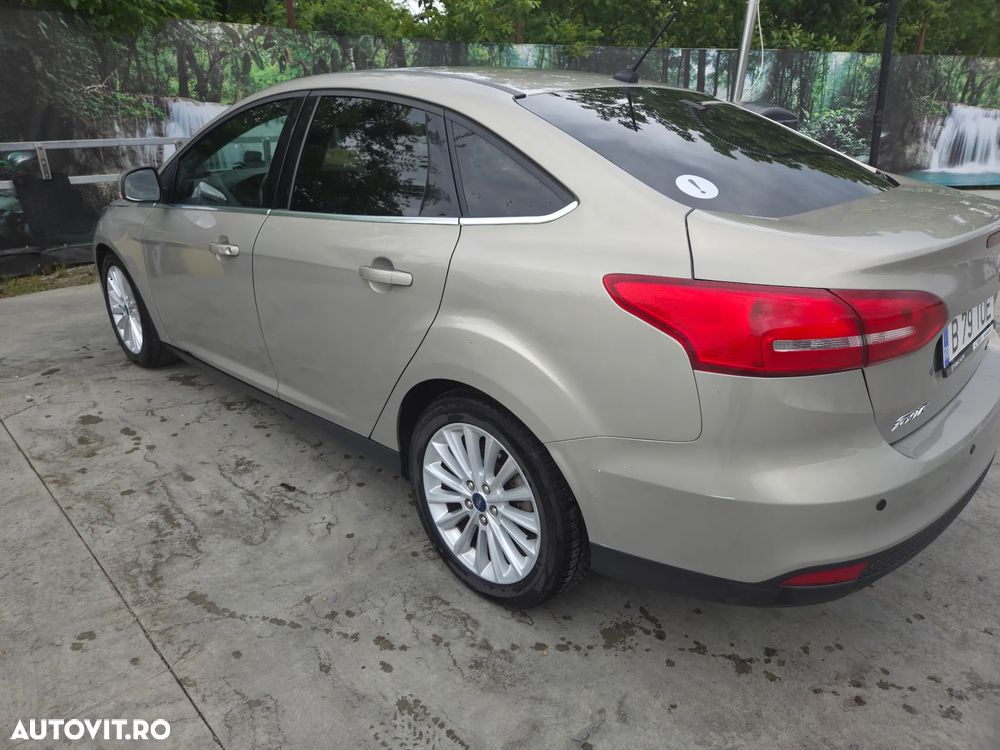 Ford Focus 1.0 EcoBoost Titanium - 4