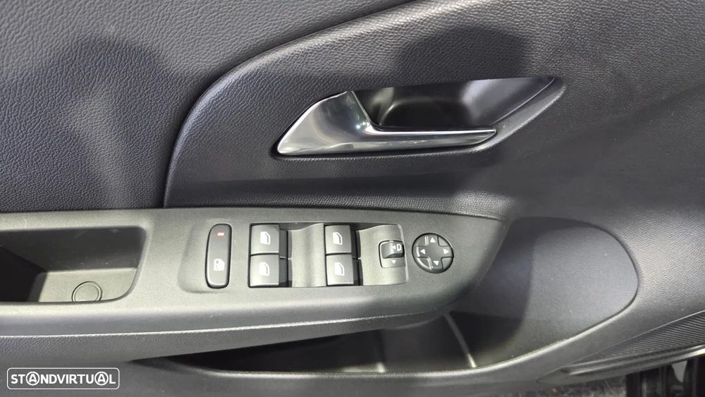 Opel Corsa 1.2 T Hybrid EdCT - 32