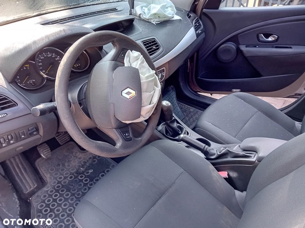 *RENAULT FLUENCE* Samochód na części - 5