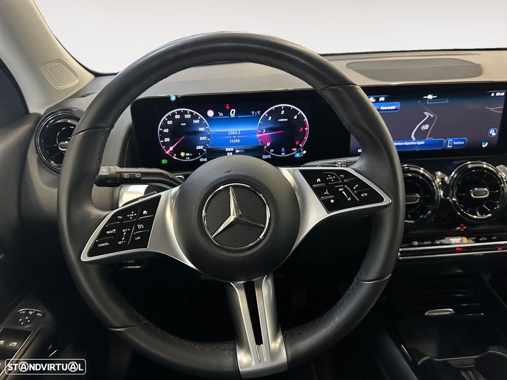Mercedes-Benz GLB 180 d — fotografia 12