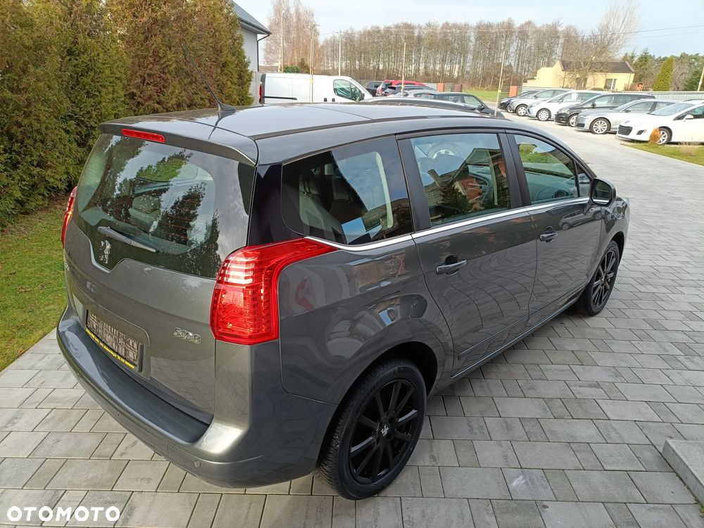 Peugeot 5008 - 14
