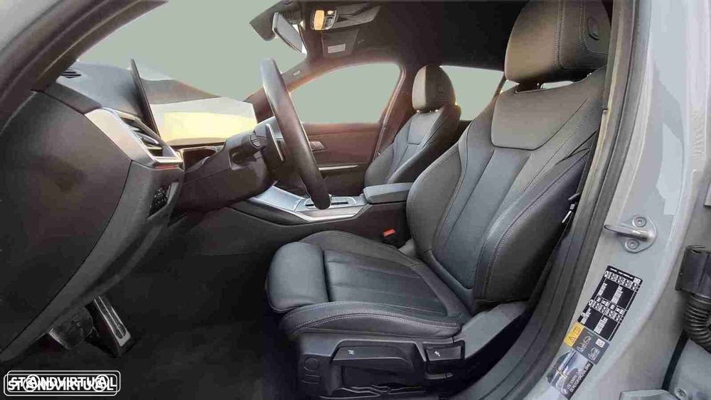 BMW 320 d Touring Pack Desportivo M Auto - 9