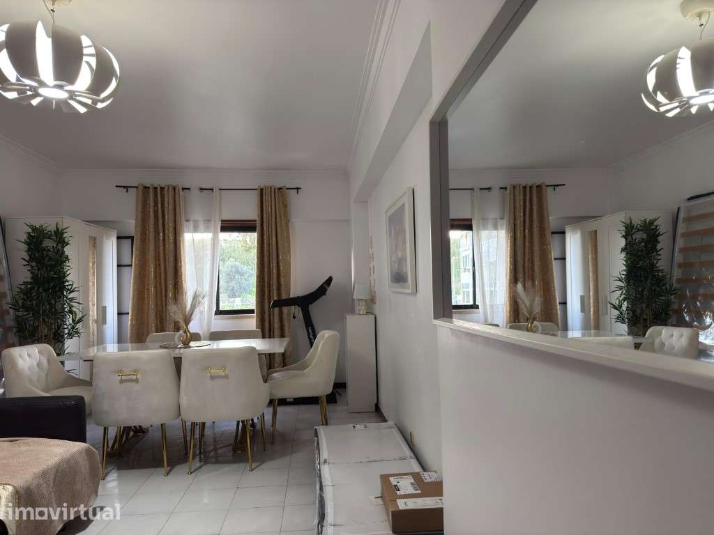 APARTAMENTO T3 - NA RUA CORREIA GARÇÃO - ODIVELAS - Grande imagem: 3/43