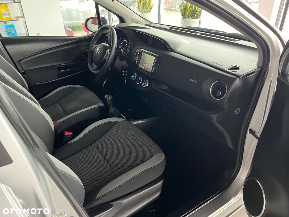 Toyota Yaris 1.5 20th Anniversary - 34