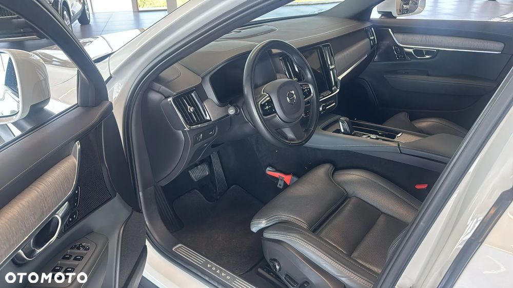 Volvo V90 Cross Country B5 D AWD Geartronic Pro - 9
