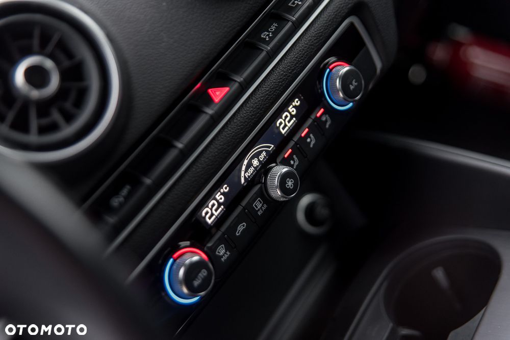 Audi A3 Sportback 1.6 TDI (clean diesel) Ambiente - 13