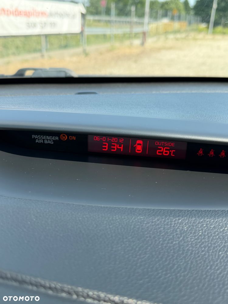 Kia Ceed - 14