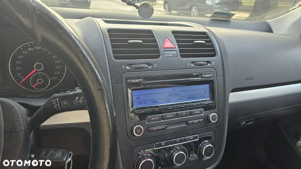Volkswagen Jetta 1.6 TDI DPF Comfortline - 4