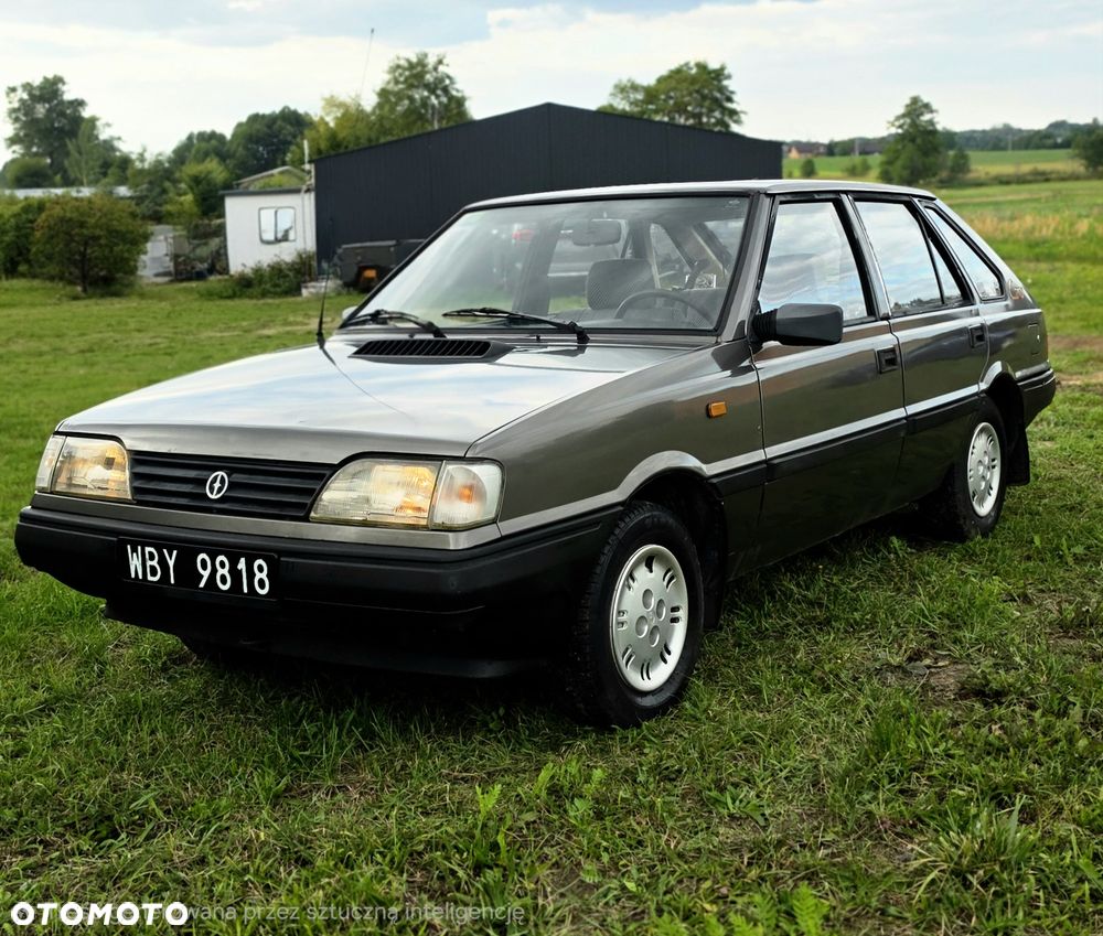 Polonez Caro - 1