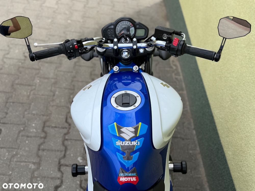 Suzuki Gladius - 36