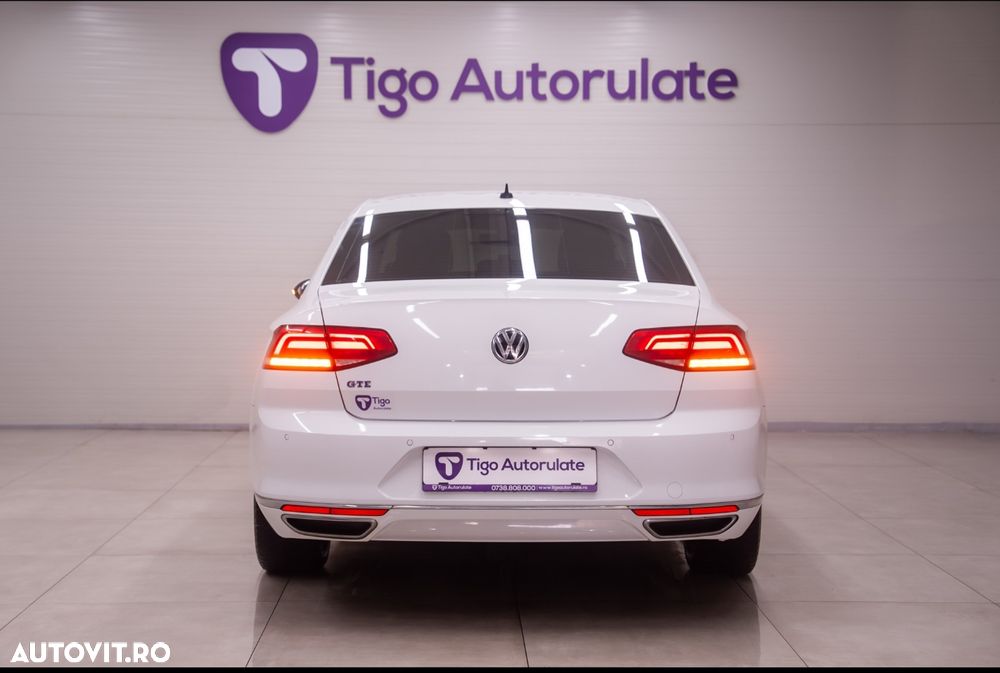 Volkswagen Passat - 17