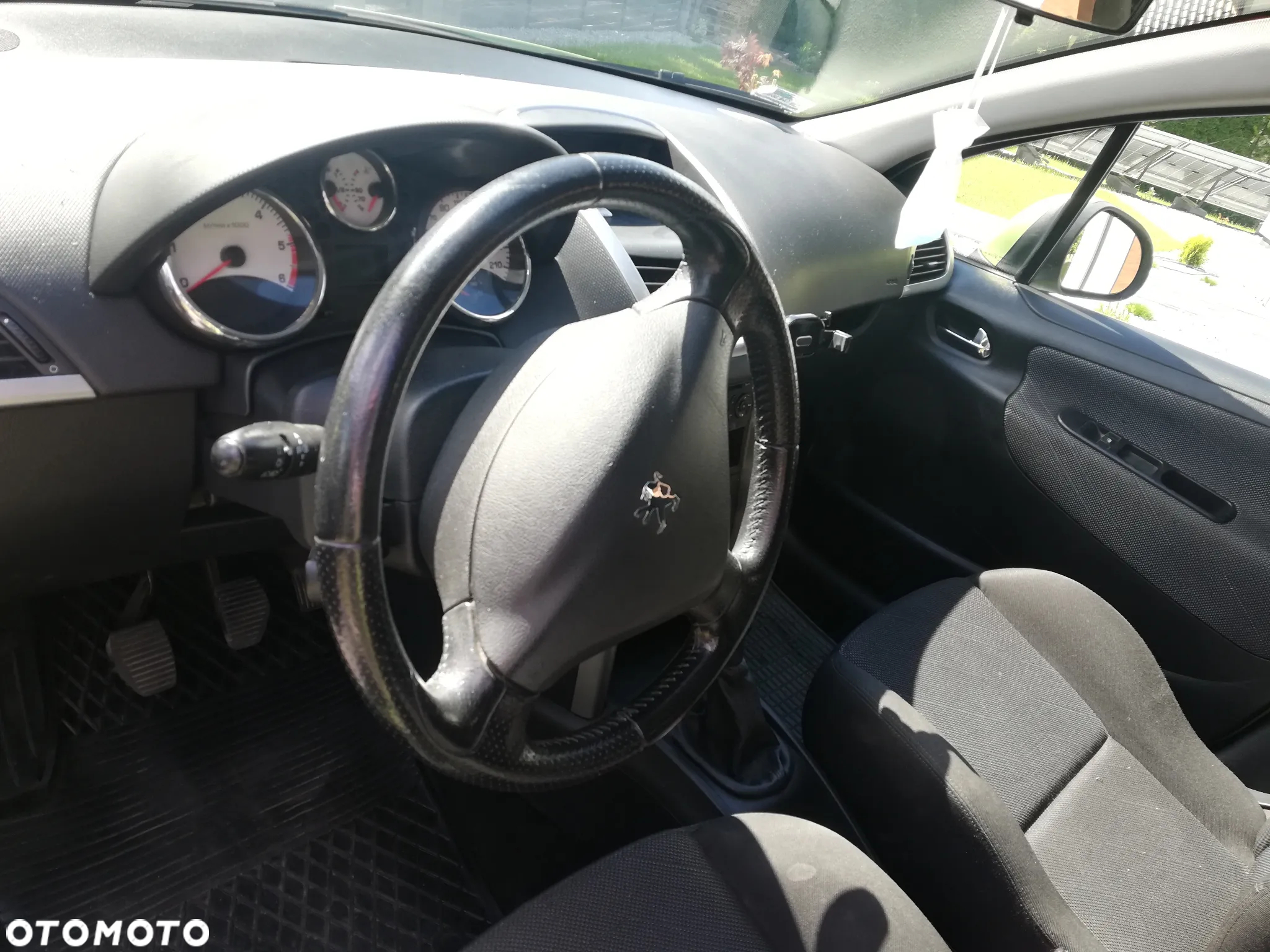 Peugeot 207 1.6 HDi Trendy - 16